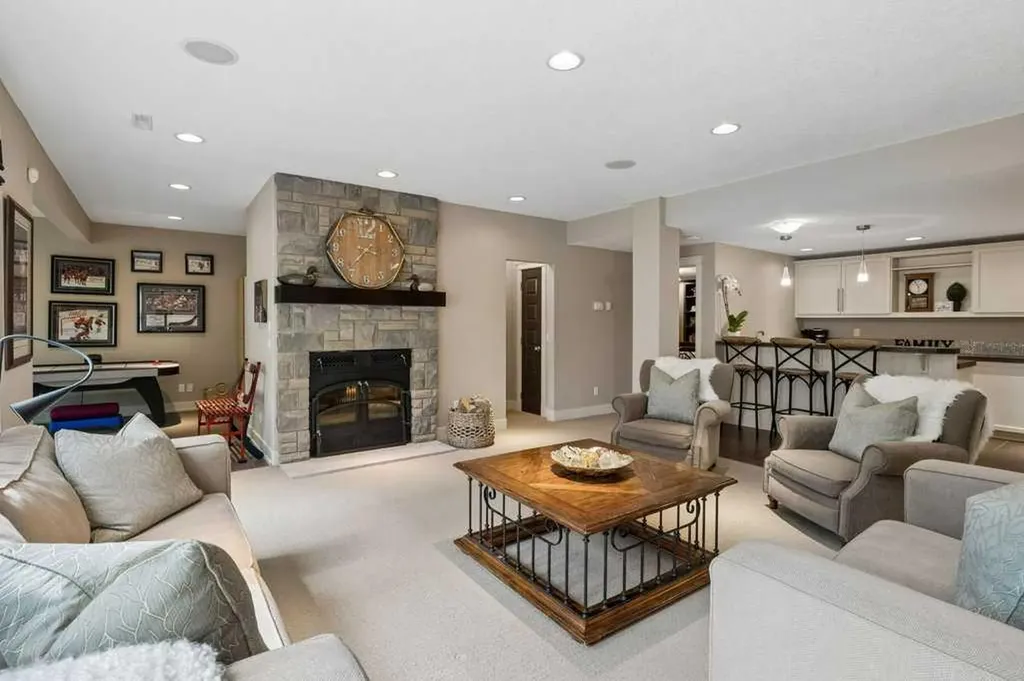 55 Wentwillow Lane SW Calgary AB T3H 5W7