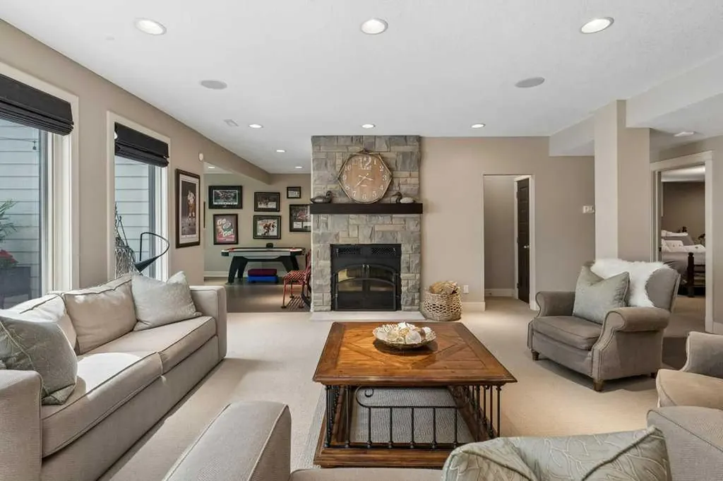55 Wentwillow Lane SW Calgary AB T3H 5W7