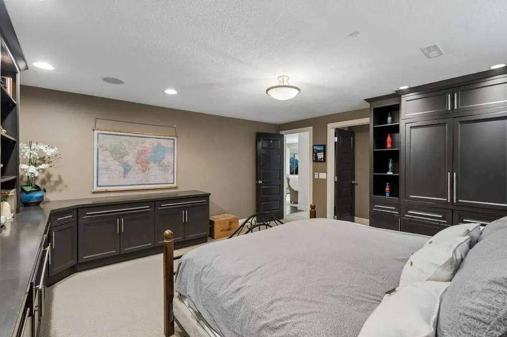 55 Wentwillow Lane SW Calgary AB T3H 5W7