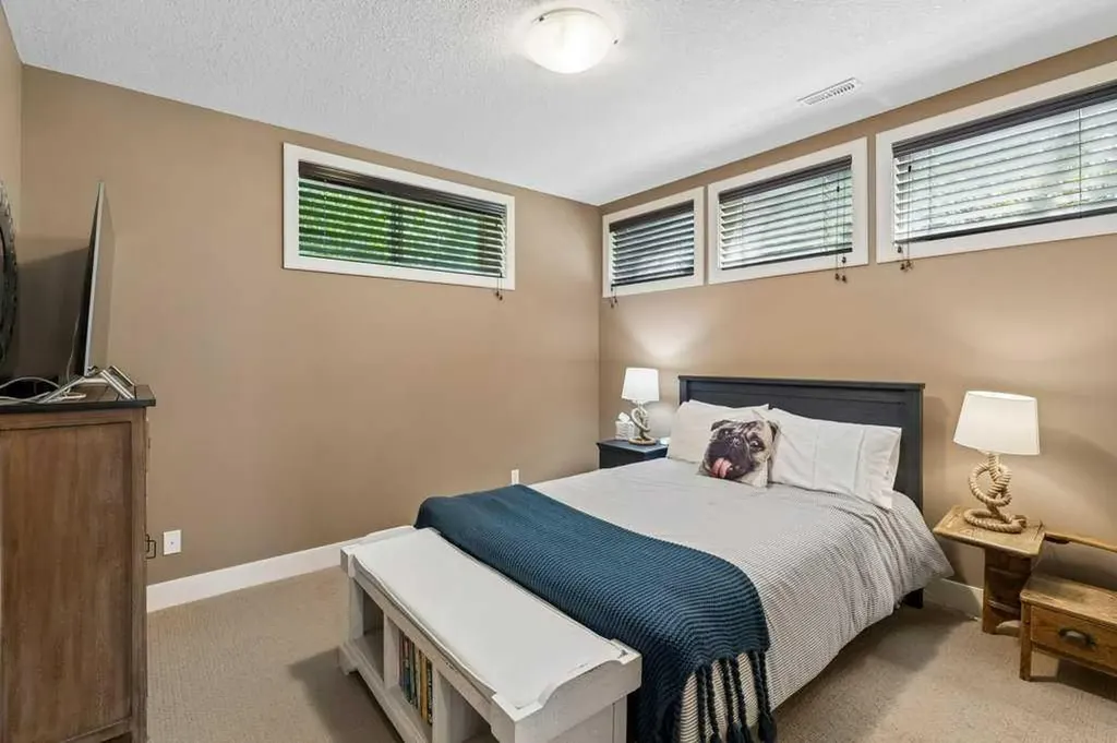 55 Wentwillow Lane SW Calgary AB T3H 5W7