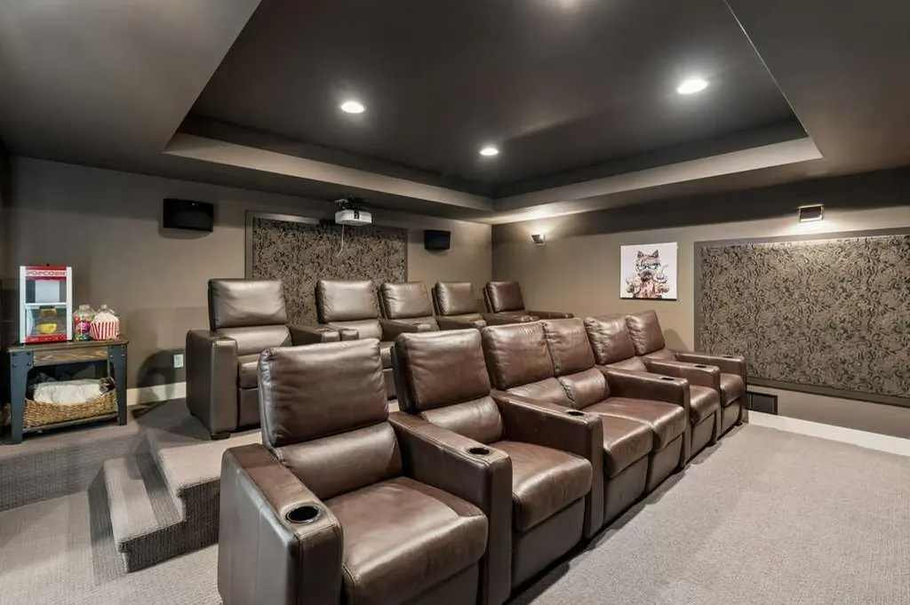 55 Wentwillow Lane SW Calgary AB T3H 5W7