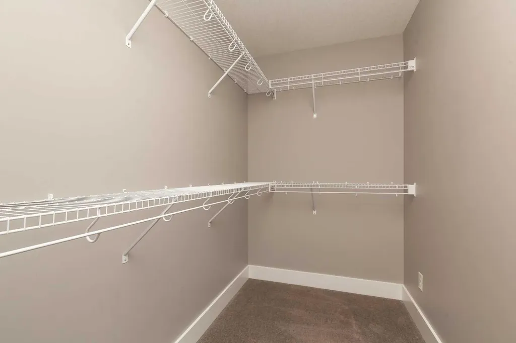 788 Canyonview Close W Lethbridge AB T1K5R9