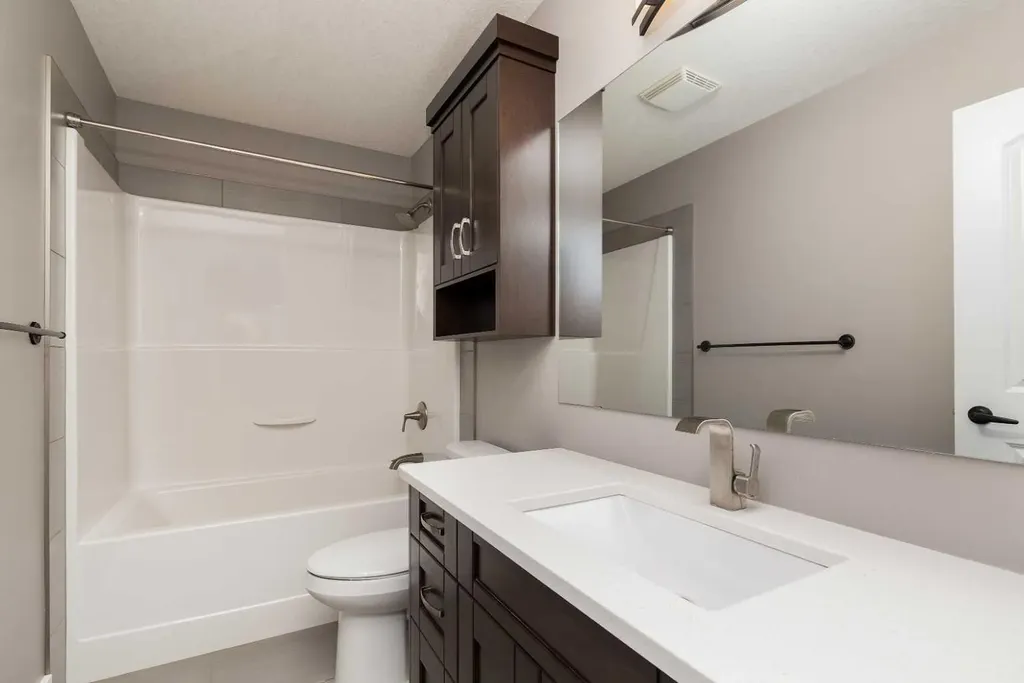 788 Canyonview Close W Lethbridge AB T1K5R9