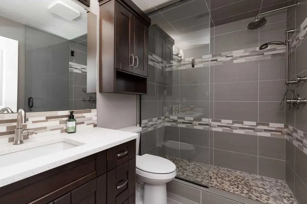 788 Canyonview Close W Lethbridge AB T1K5R9