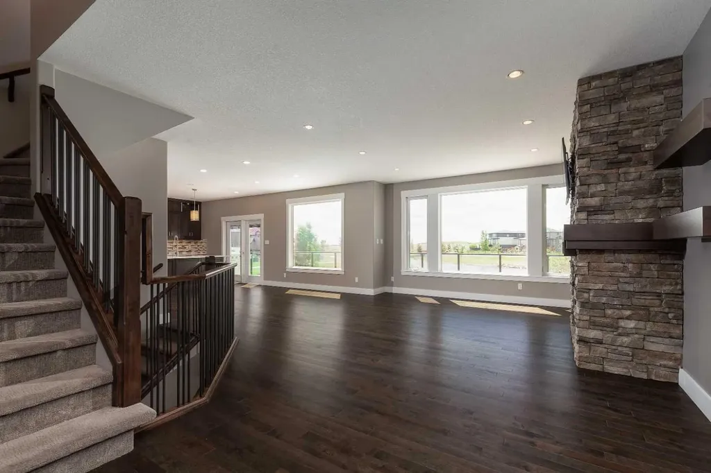 788 Canyonview Close W Lethbridge AB T1K5R9