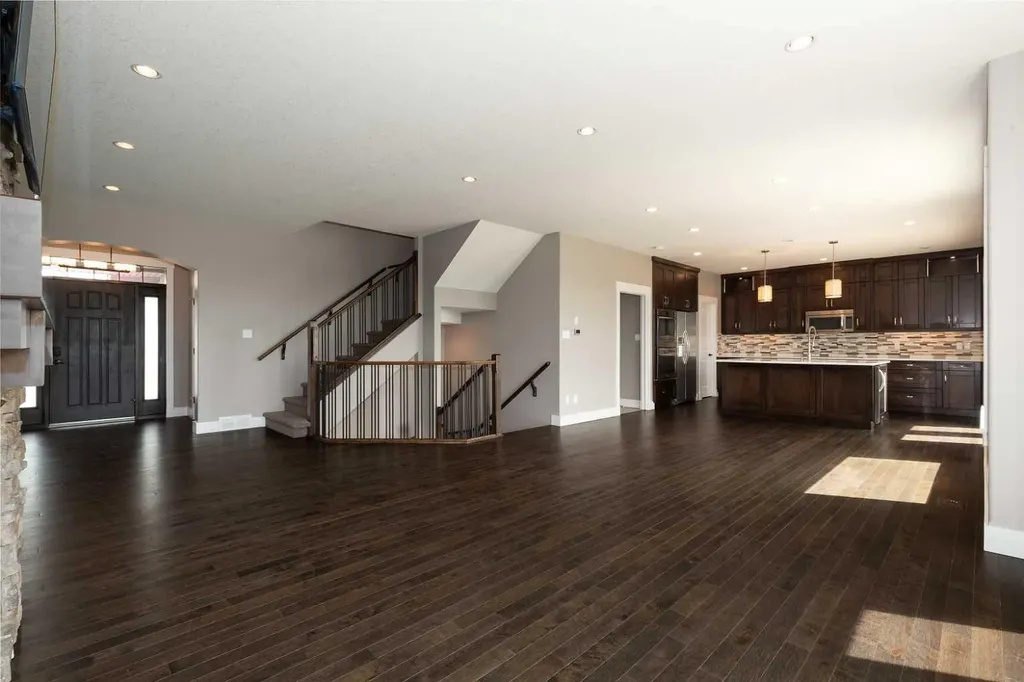 788 Canyonview Close W Lethbridge AB T1K5R9
