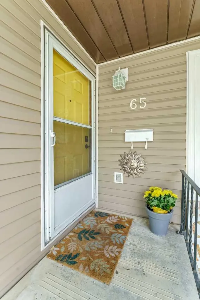 65 South Ridge Crescent SW Medicine Hat AB T1B 2P2
