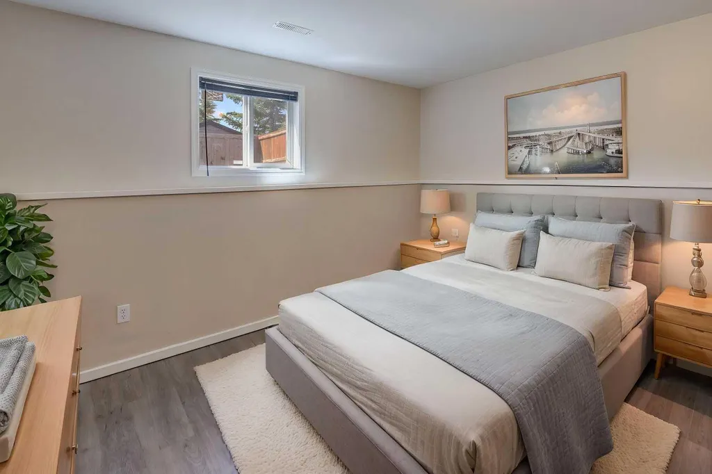 7 Canoe Close Airdrie AB T4B 2N3