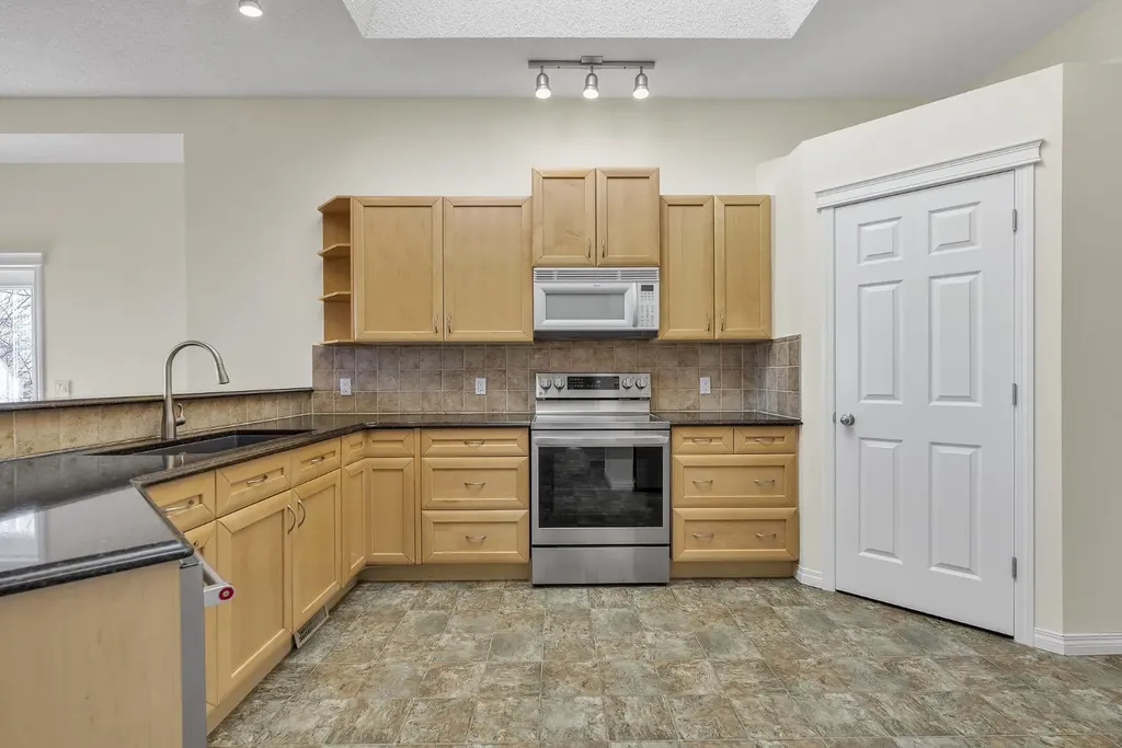 151 Hawkmere View Chestermere AB T1X 1T8