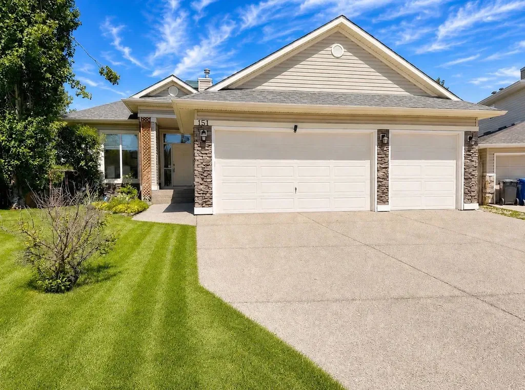 151 Hawkmere View Chestermere AB T1X 1T8