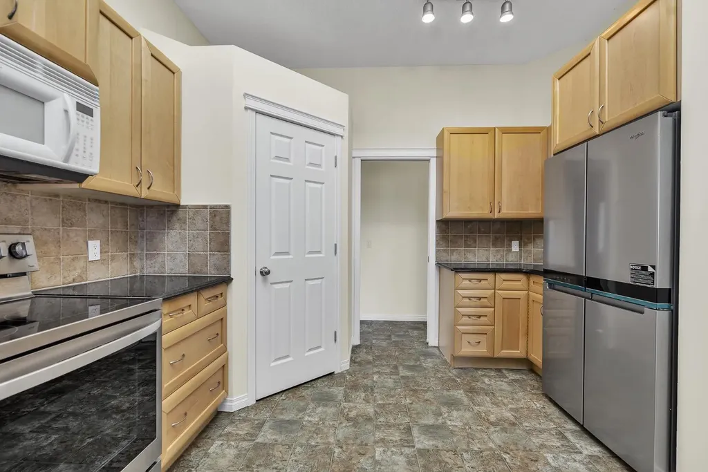151 Hawkmere View Chestermere AB T1X 1T8