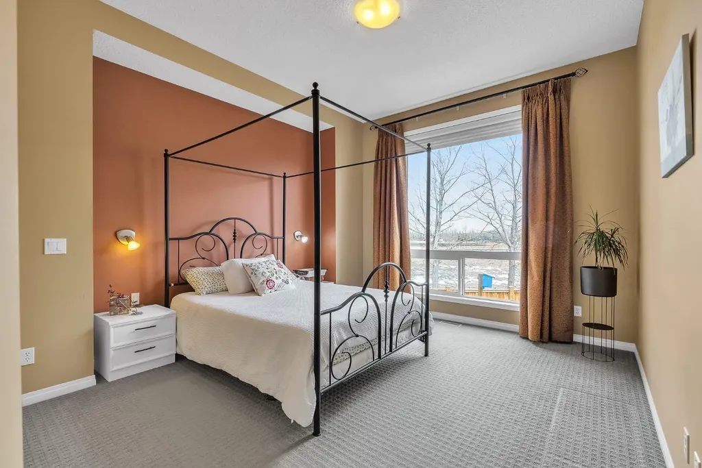 151 Hawkmere View Chestermere AB T1X 1T8