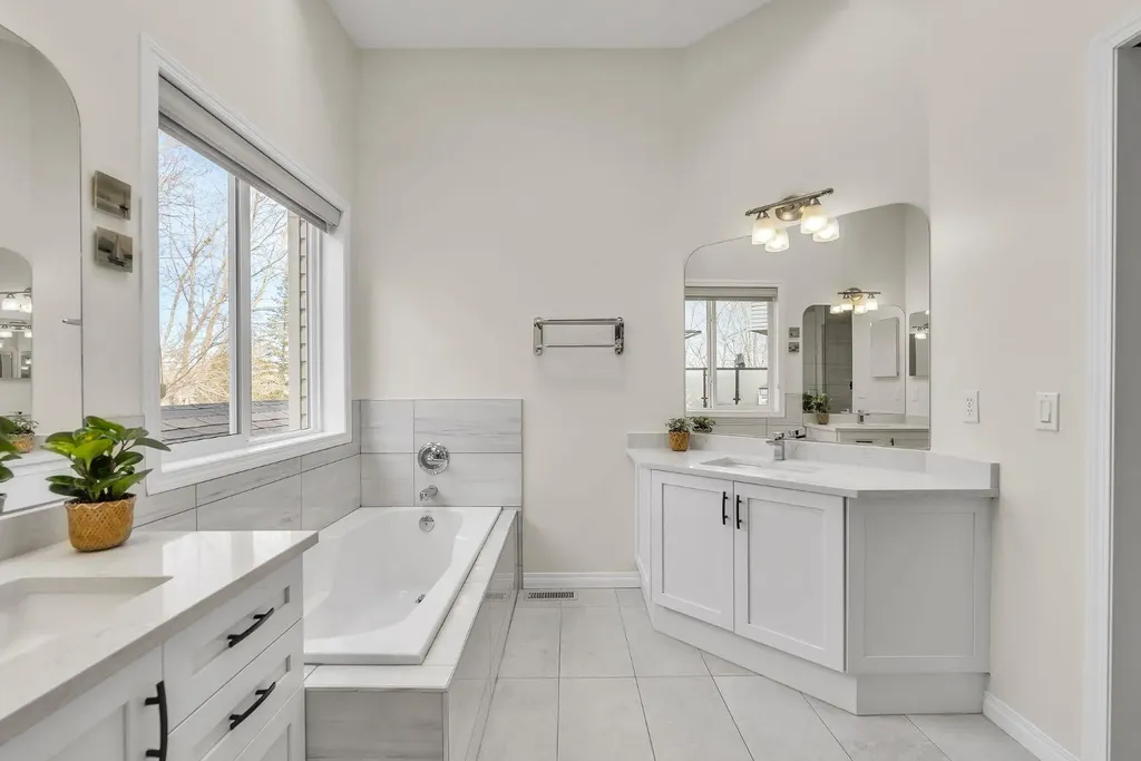 151 Hawkmere View Chestermere AB T1X 1T8
