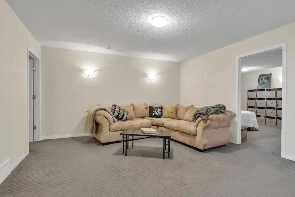 151 Hawkmere View Chestermere AB T1X 1T8