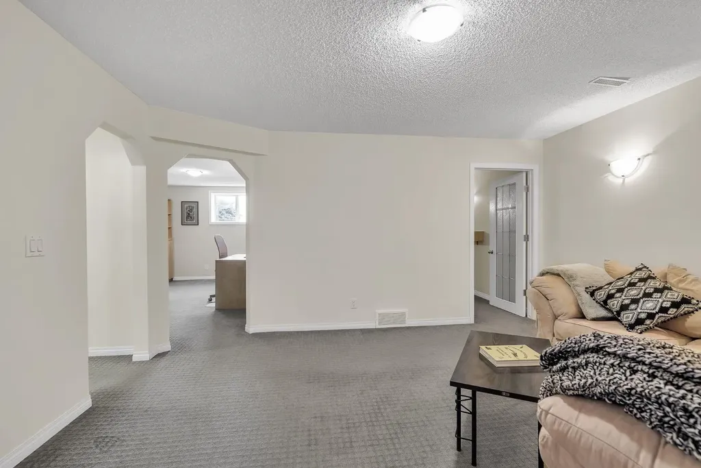 151 Hawkmere View Chestermere AB T1X 1T8