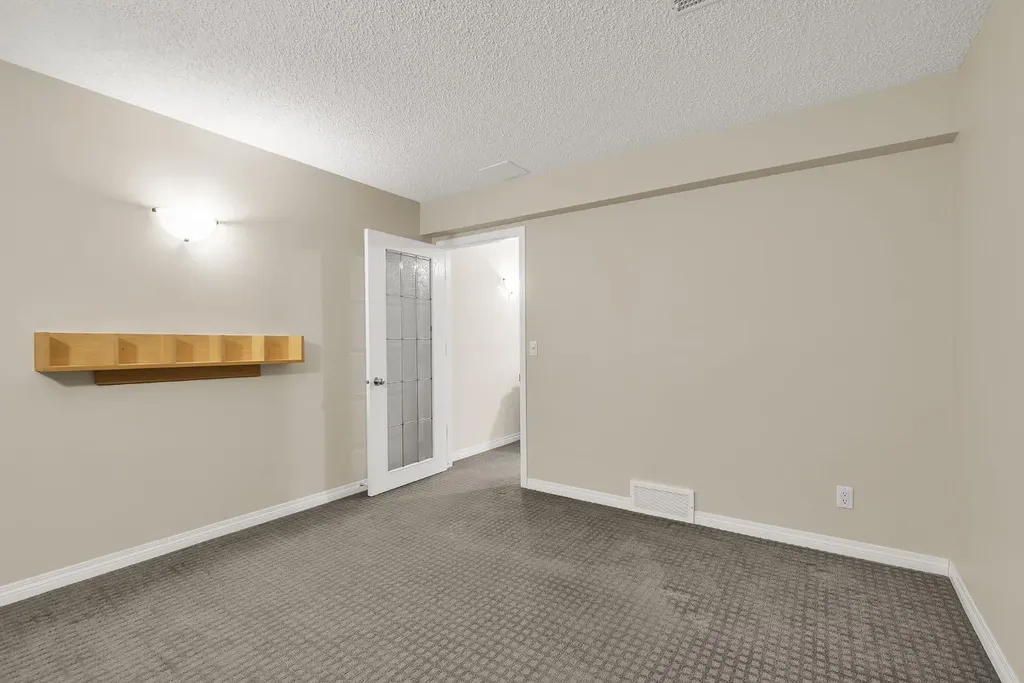 151 Hawkmere View Chestermere AB T1X 1T8