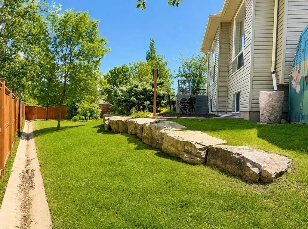 151 Hawkmere View Chestermere AB T1X 1T8