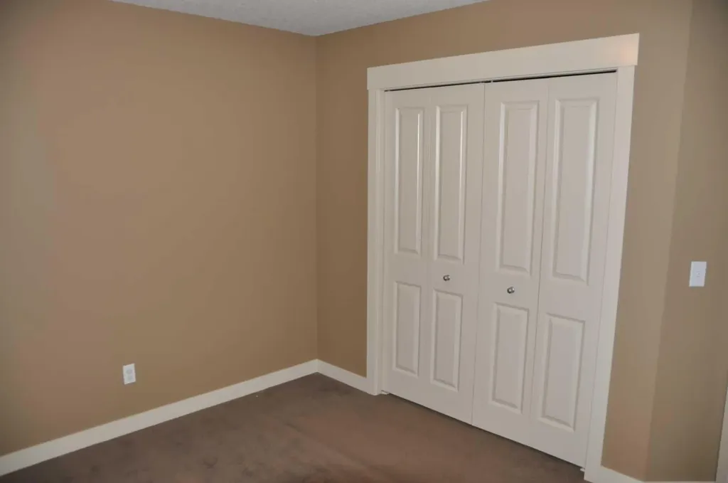 233 Rainbow Falls Drive Chestermere AB T1X 0B1