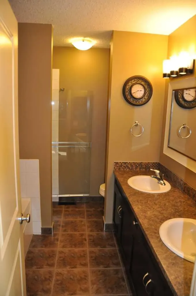 233 Rainbow Falls Drive Chestermere AB T1X 0B1
