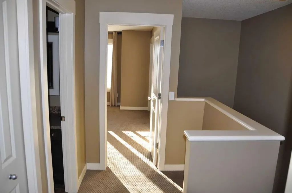 233 Rainbow Falls Drive Chestermere AB T1X 0B1
