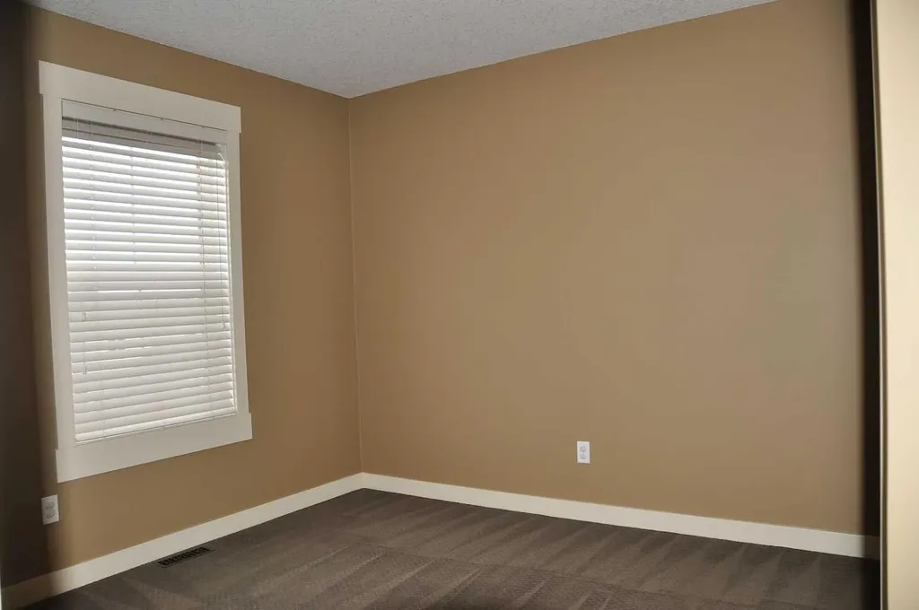 233 Rainbow Falls Drive Chestermere AB T1X 0B1