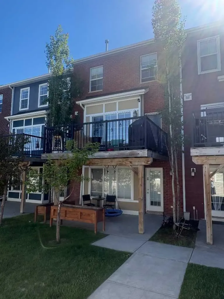 233 Rainbow Falls Drive Chestermere AB T1X 0B1