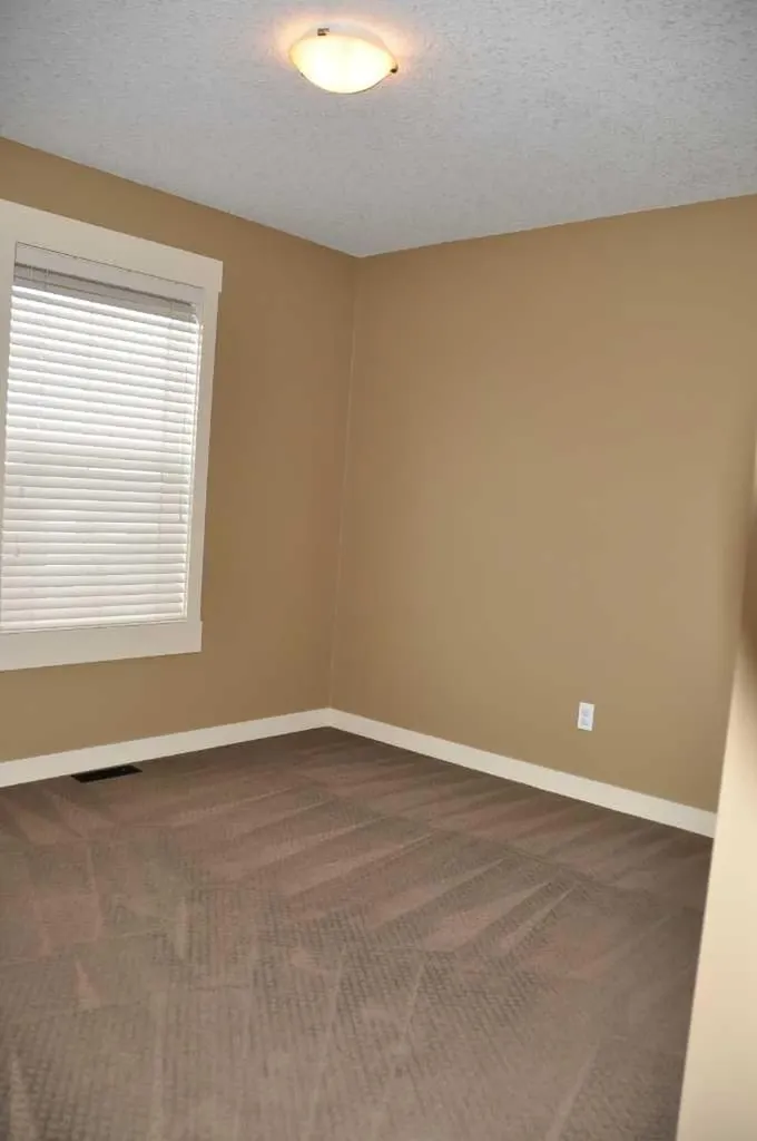 233 Rainbow Falls Drive Chestermere AB T1X 0B1
