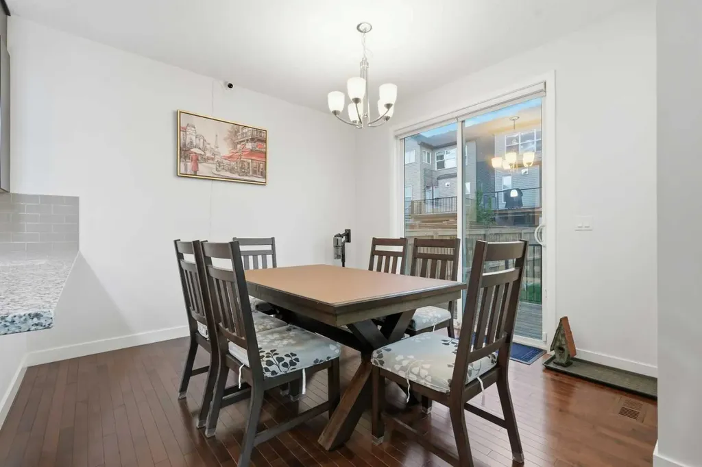 37 Nolanhurst Crescent NW Calgary AB T3R 0Z3