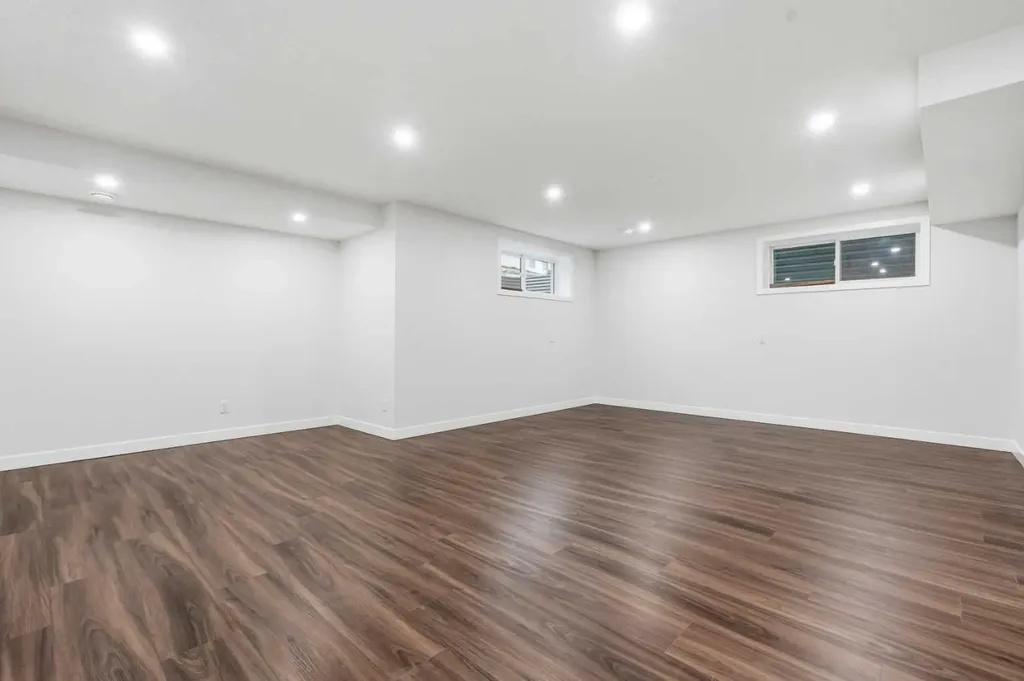 37 Nolanhurst Crescent NW Calgary AB T3R 0Z3
