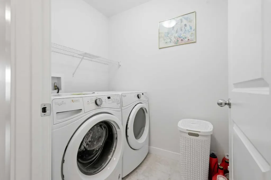 37 Nolanhurst Crescent NW Calgary AB T3R 0Z3