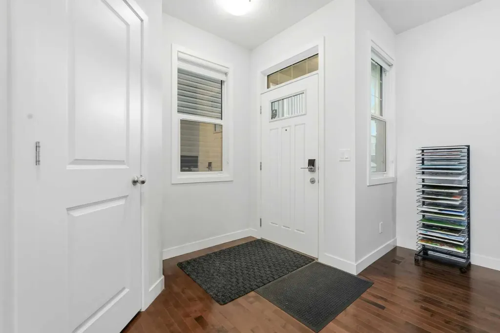 37 Nolanhurst Crescent NW Calgary AB T3R 0Z3