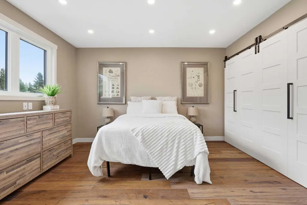 349 Capri Avenue NW Calgary AB T2L 0J5