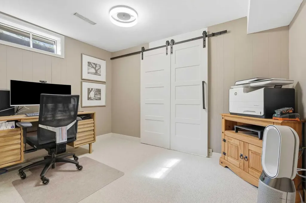 349 Capri Avenue NW Calgary AB T2L 0J5