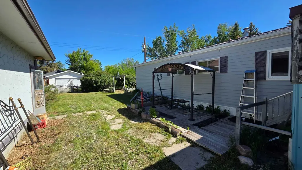 221 Truman Street Carmangay AB T0L 0N0