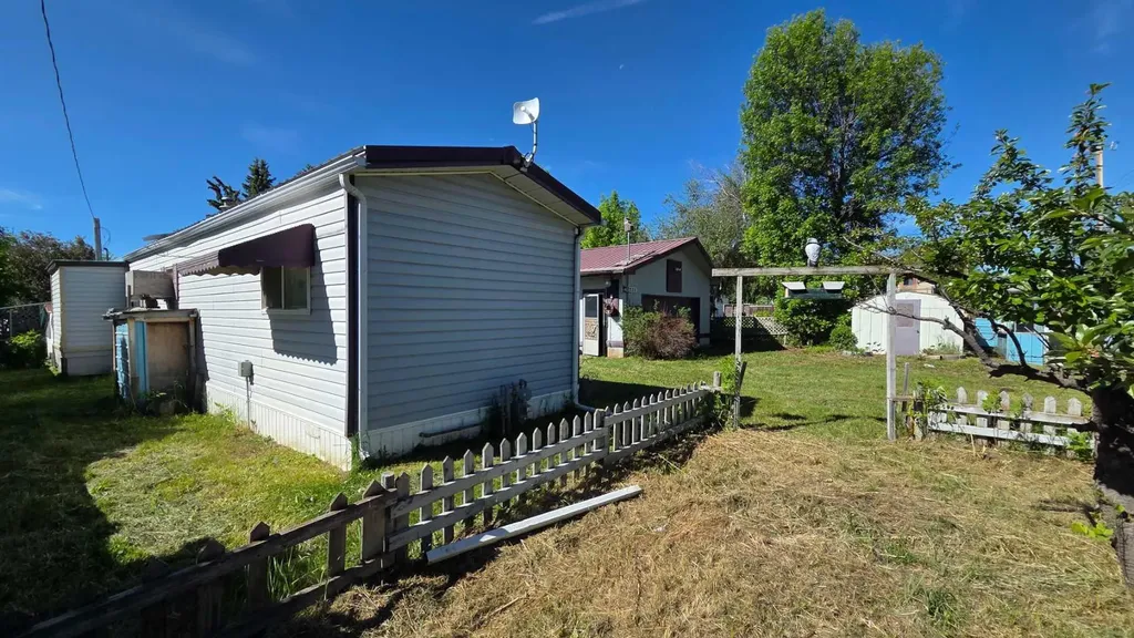 221 Truman Street Carmangay AB T0L 0N0