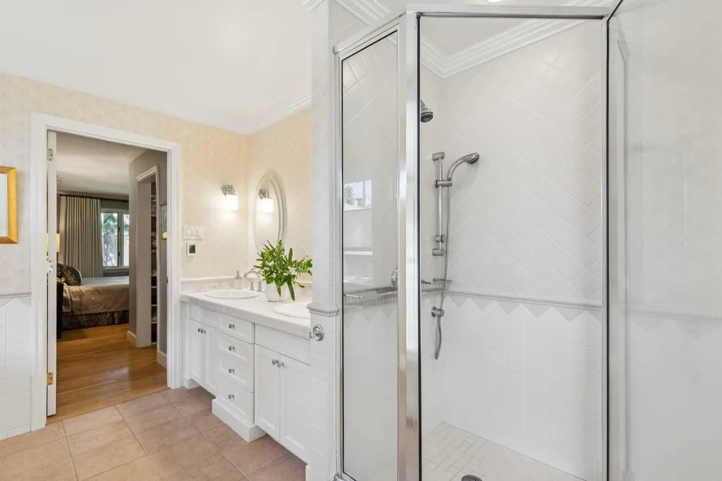 3115 Carleton Street SW Calgary AB T2T 3L5