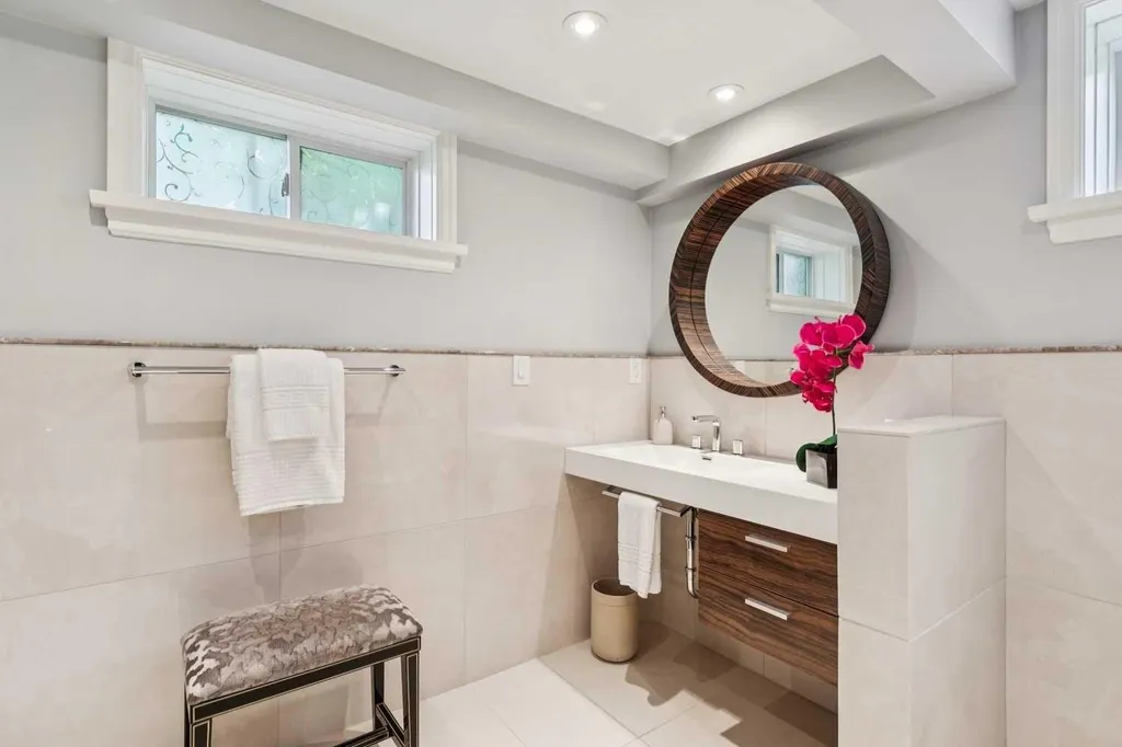 3115 Carleton Street SW Calgary AB T2T 3L5