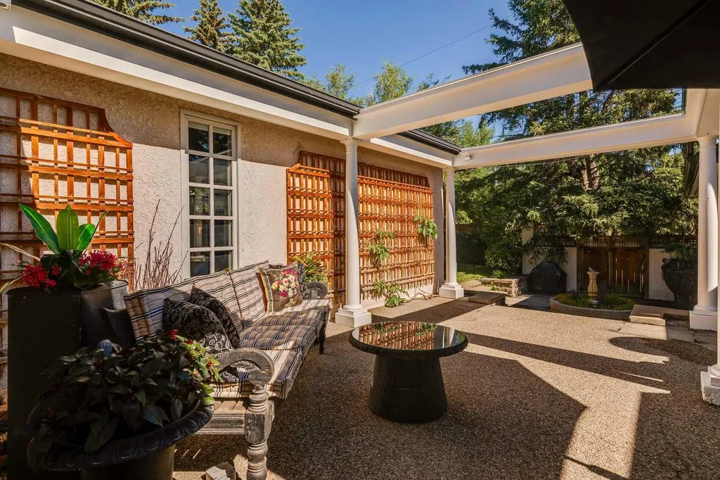 3115 Carleton Street SW Calgary AB T2T 3L5