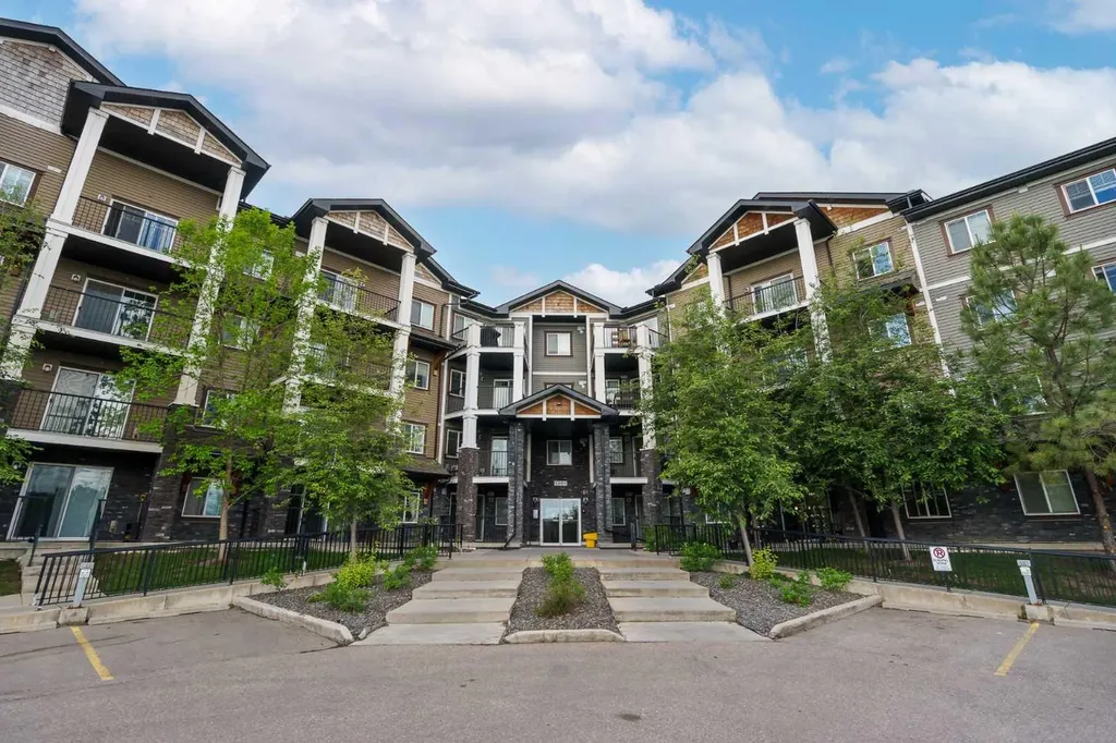 130 Panatella Street NW Calgary AB T3K 0Y6