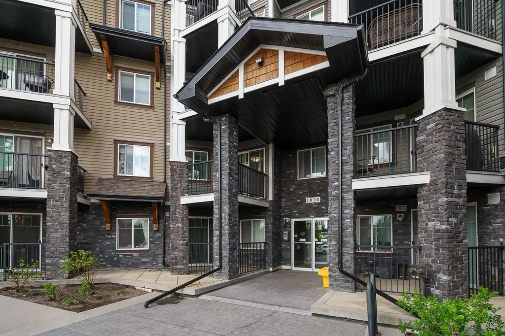 130 Panatella Street NW Calgary AB T3K 0Y6