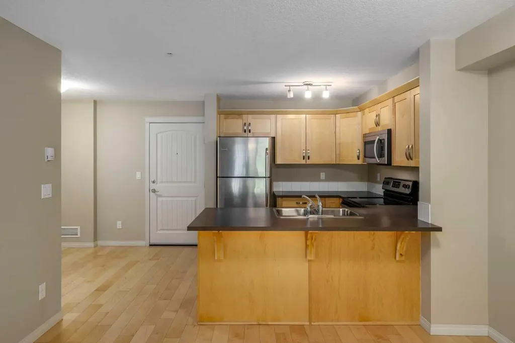 130 Panatella Street NW Calgary AB T3K 0Y6