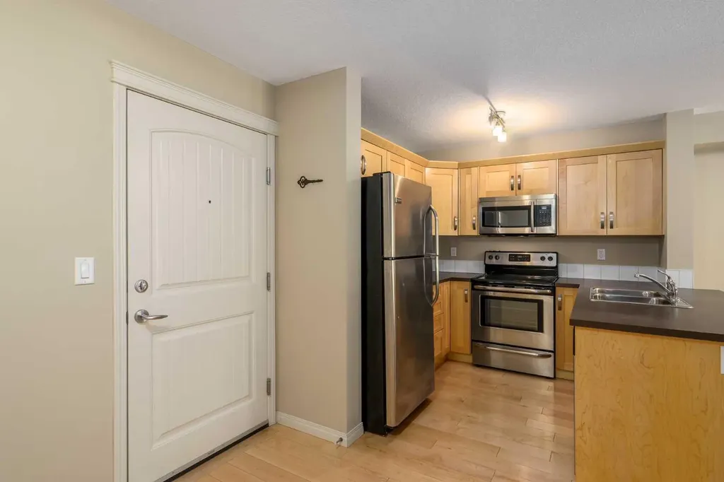 130 Panatella Street NW Calgary AB T3K 0Y6