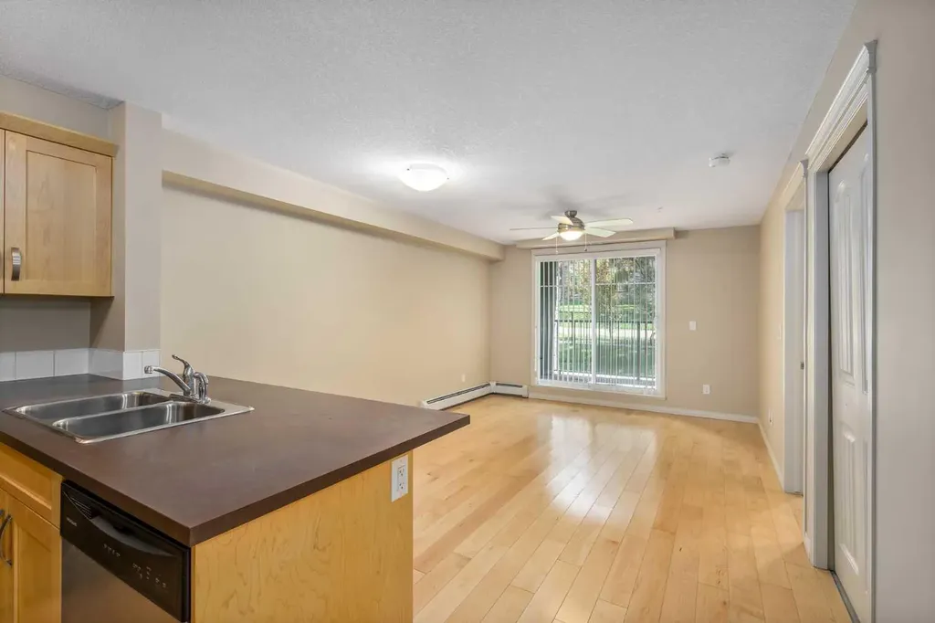 130 Panatella Street NW Calgary AB T3K 0Y6