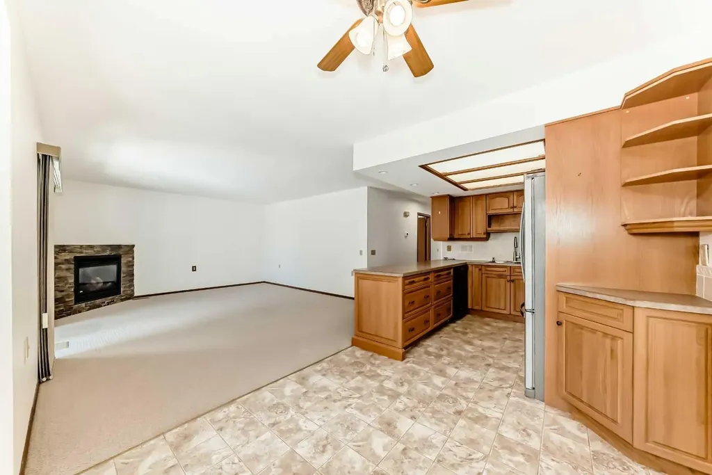 36 Woodside Close NW Airdrie AB T4B 2C8