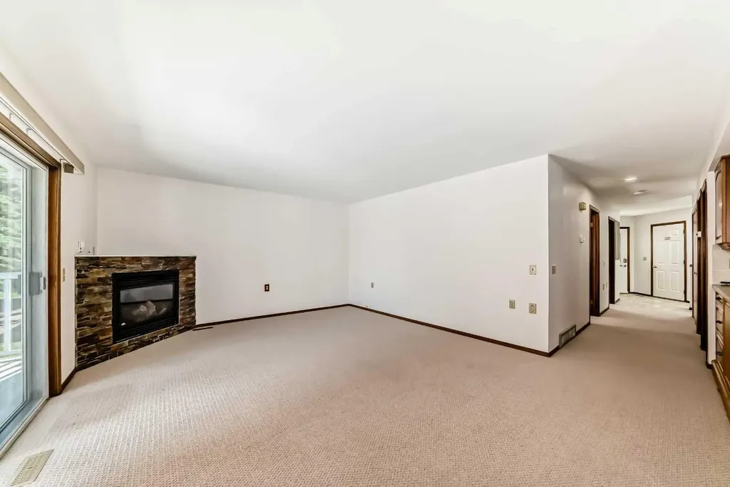 36 Woodside Close NW Airdrie AB T4B 2C8