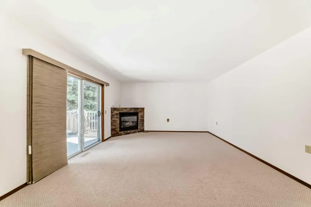 36 Woodside Close NW Airdrie AB T4B 2C8