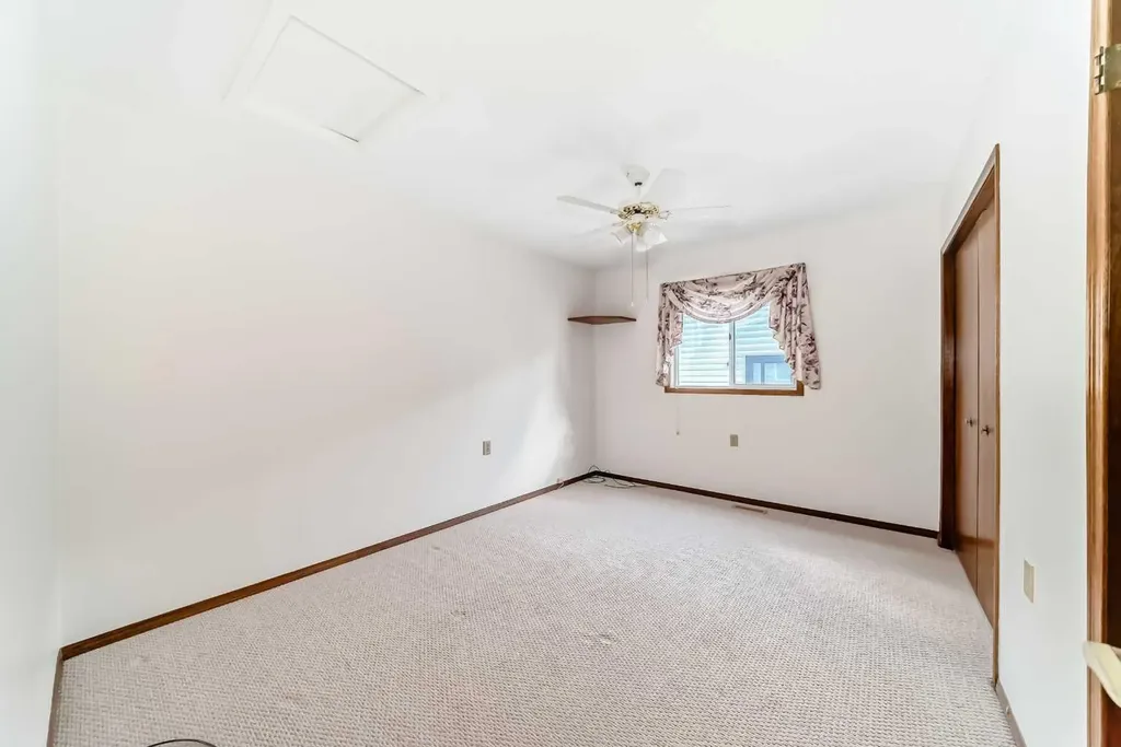 36 Woodside Close NW Airdrie AB T4B 2C8