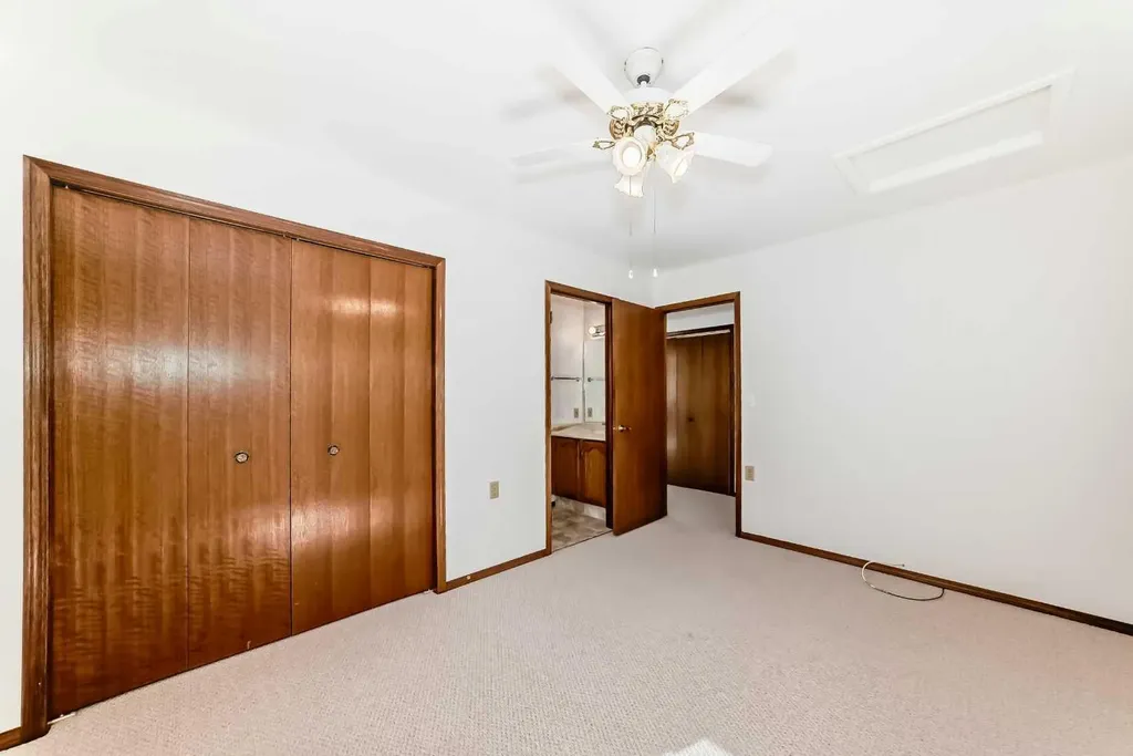 36 Woodside Close NW Airdrie AB T4B 2C8