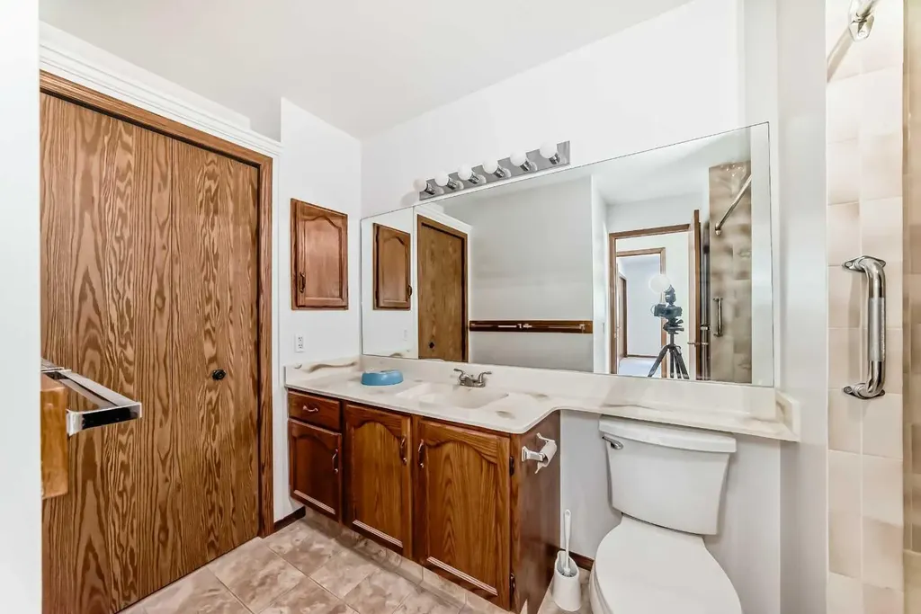36 Woodside Close NW Airdrie AB T4B 2C8