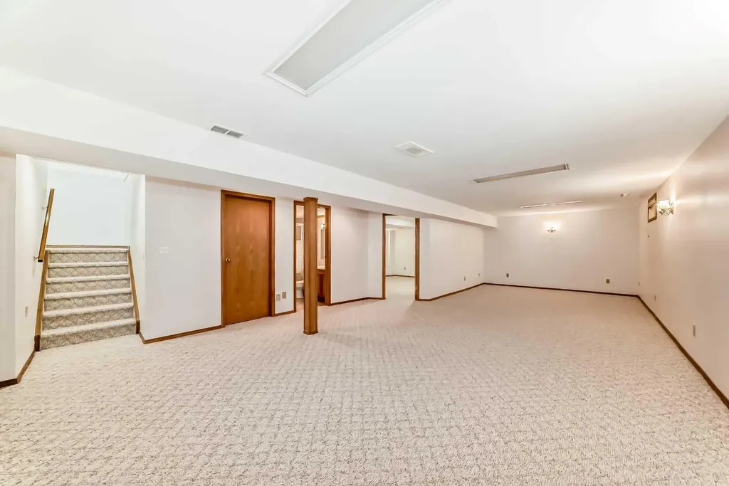 36 Woodside Close NW Airdrie AB T4B 2C8